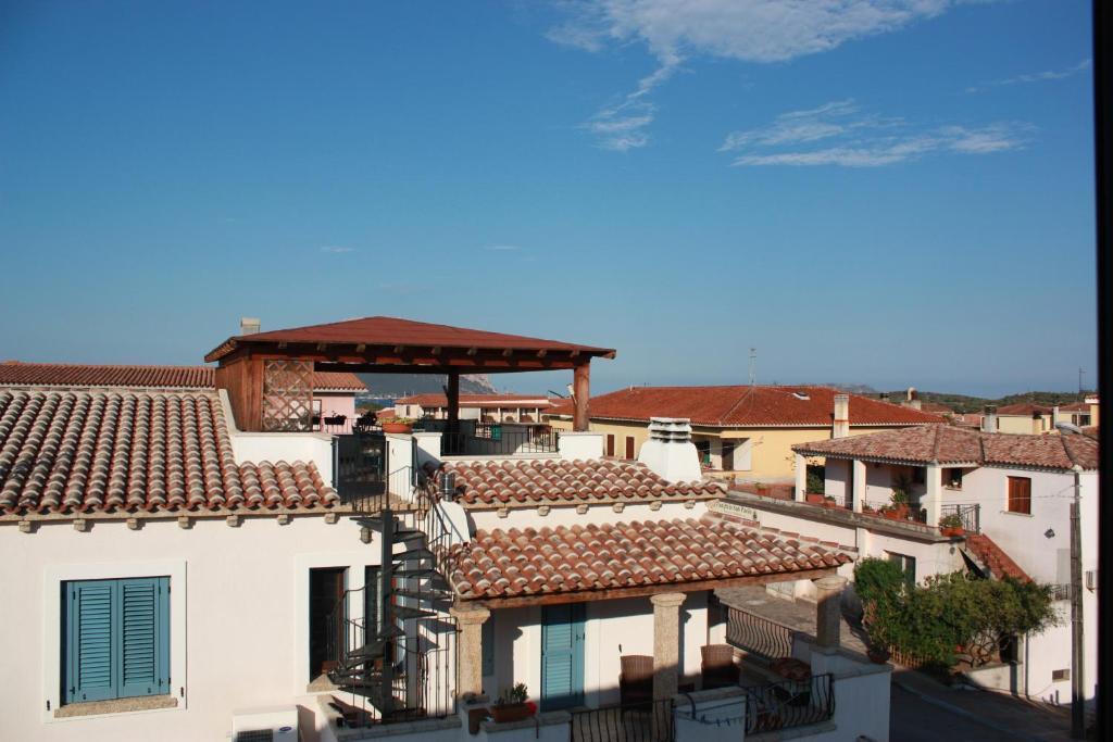 B&B Rotta Per Tavolara Loiri Porto San Paolo Exterior foto