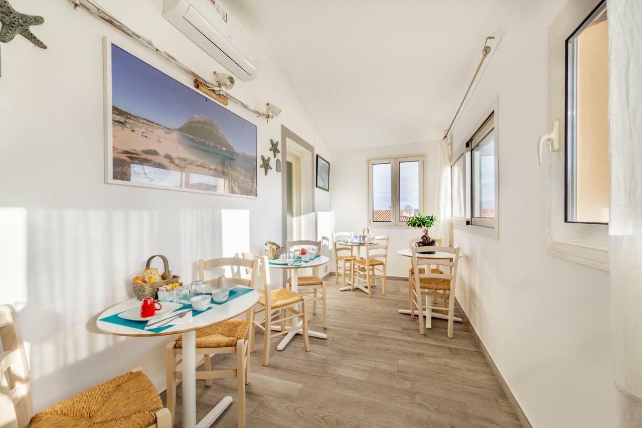 B&B Rotta Per Tavolara Loiri Porto San Paolo Exterior foto